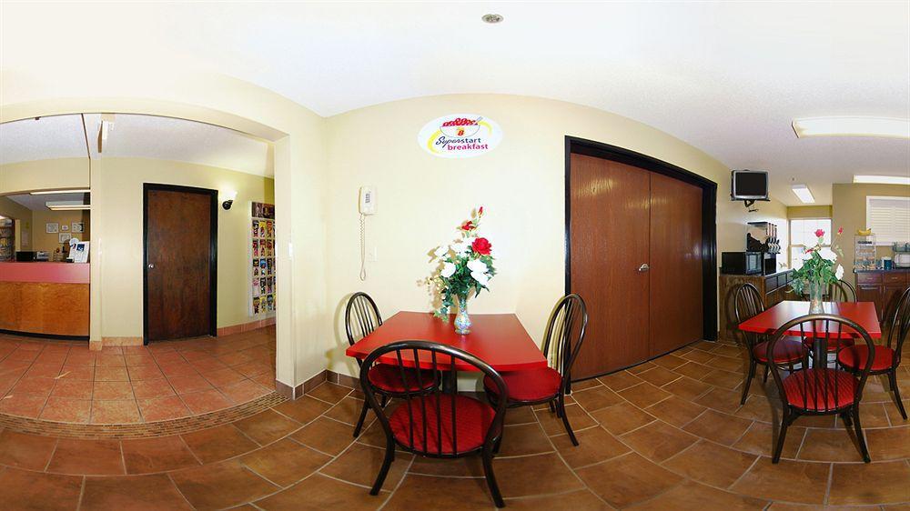 Hotel Super 8 By Wyndham Nixa/Springfield Area Esterno foto