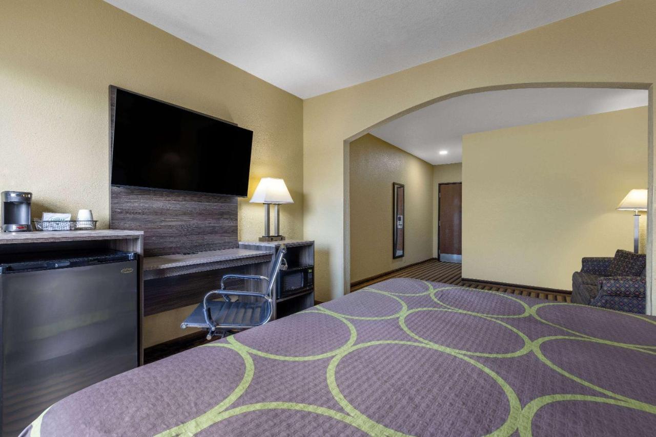Hotel Super 8 By Wyndham Nixa/Springfield Area Esterno foto