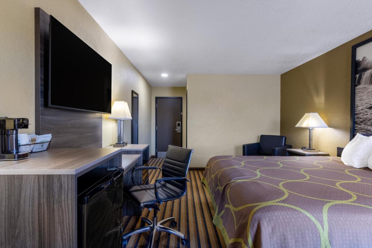 Hotel Super 8 By Wyndham Nixa/Springfield Area Esterno foto