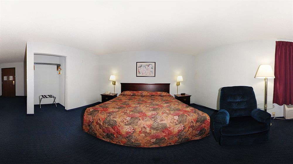 Hotel Super 8 By Wyndham Nixa/Springfield Area Esterno foto